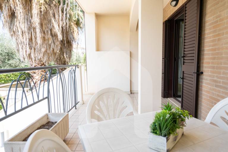 Holiday apartment with pool & patio | Sea view — photo 5