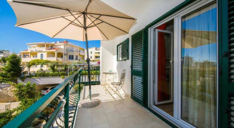 Nice rental apartment with garden & terrace | Next to the beach | Pet-friendly — photo 4