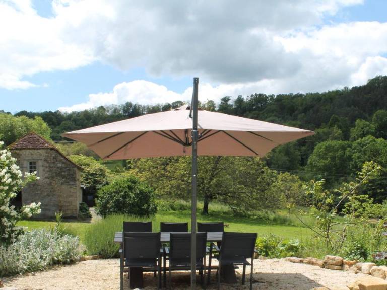 House with pool — photo 5