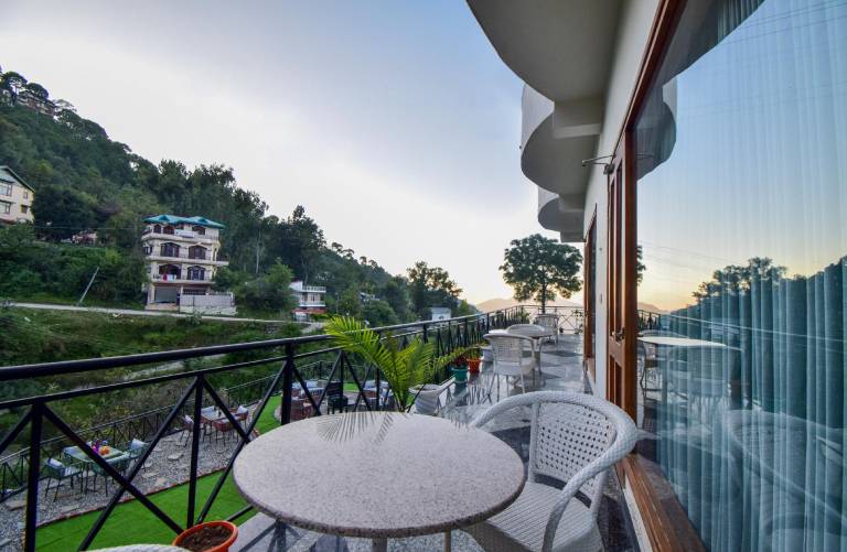 Dreamland Luxury I 3BHK Villa I Bonfire I Kasauli — photo 4