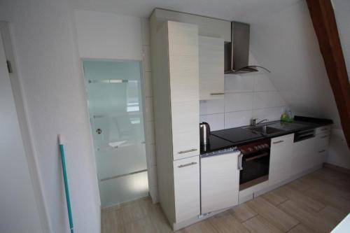 Holiday apartment with barbeque, terrace & yard — photo 2