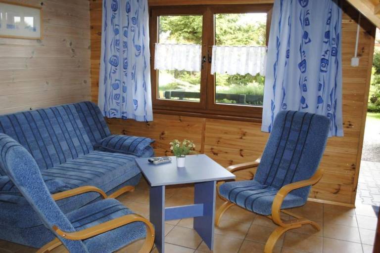 Vacation home with yard & patio — photo 4
