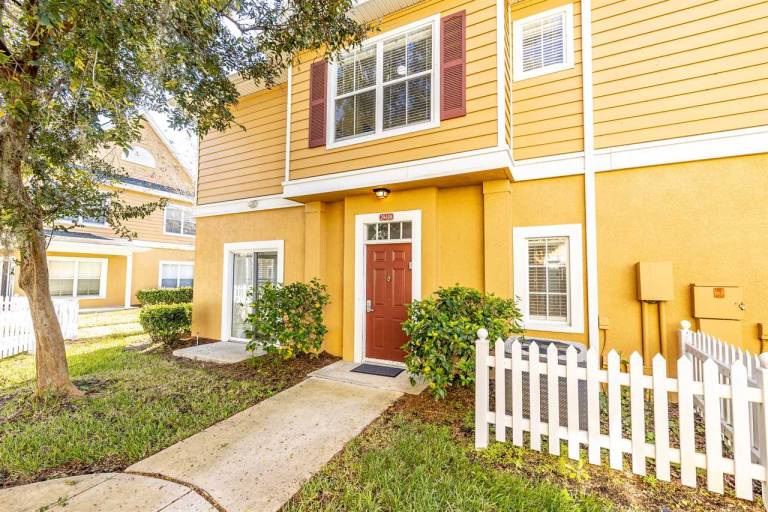 Vacation home with pool in Osceola, FL