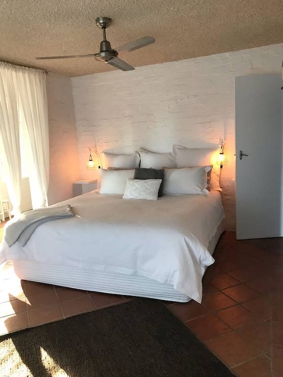 Apartment Crescent Head