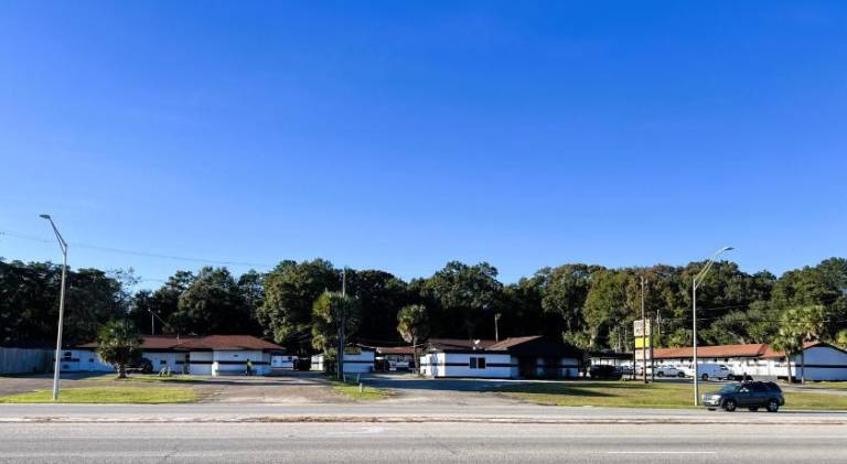 Beverly motel — photo 4