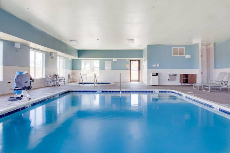 Holiday Inn Express Hotel & Suites Chickasha By IHG — photo 2