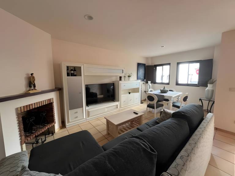 Apartment 'Charming Duplex in Hacienda Alamo' with Shared Pool, Wi-Fi and Air Conditioning — photo 4