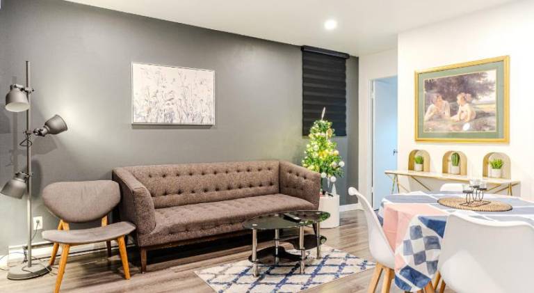 Cozy 2-Bedroom in Griffintown — photo 3