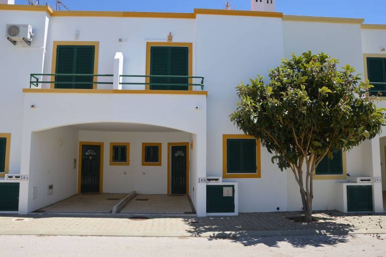Casa  Ribeira de Álamo