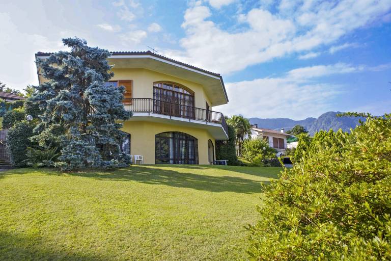 Ferienwohnung  Oggebbio