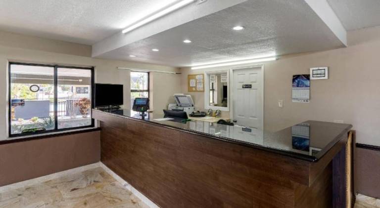 Rodeway Inn Clearwater-Dunedin — photo 4