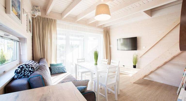Pleasant holiday apartment with patio, yard & grill | Dogs allowed — photo 2
