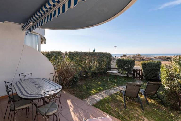Apartment with terrace & yard | Next to the beach | Pets allowed — photo 3