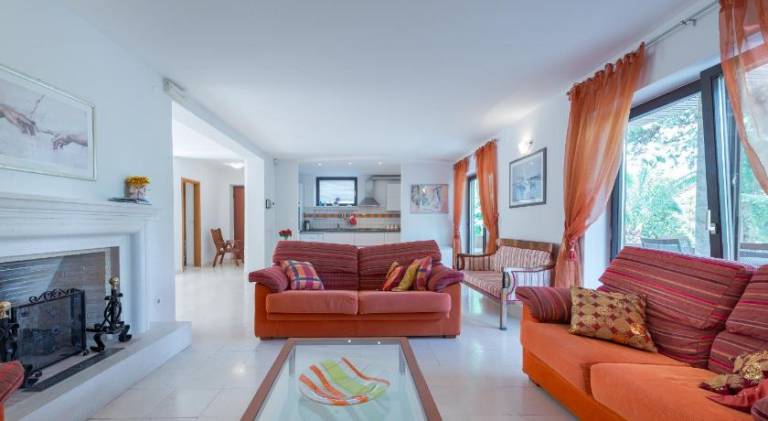 Rental apartment with 2 rooms for 6 persons — photo 2