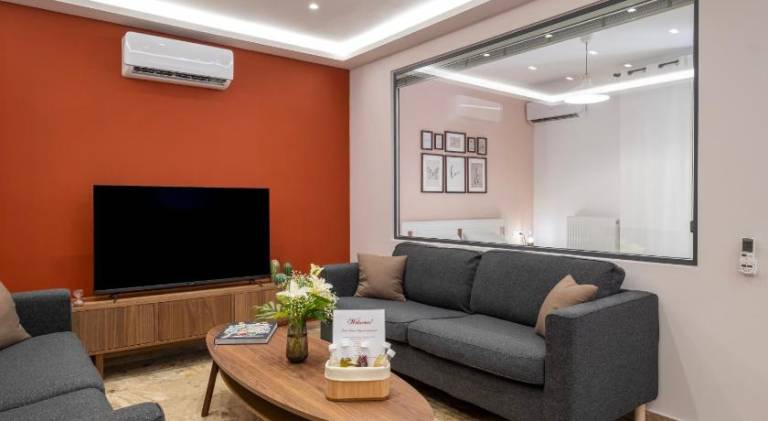 Apartment with 3 rooms for 6 persons in Chania