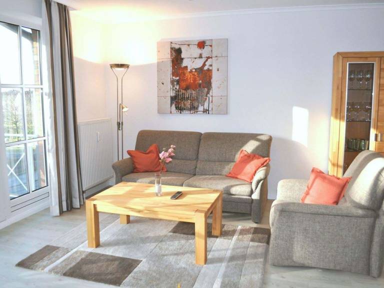 Ostseeallee 1 Ferienwohnung Jolle