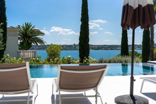 Apartment with jacuzzi, patio & private pool | Next to the beach | Pet-friendly in San Felice del Benaco