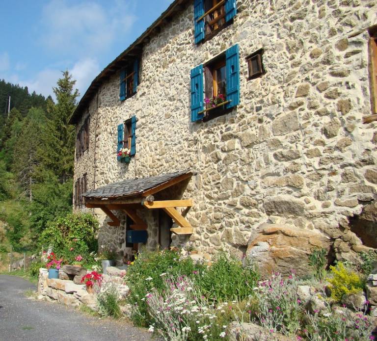 Casa rural Ayguatébia-Talau