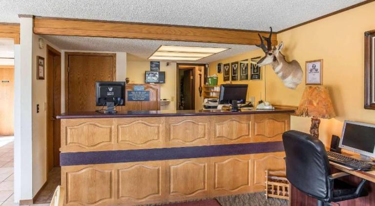 Rodeway Inn Pronghorn Lodge — photo 5