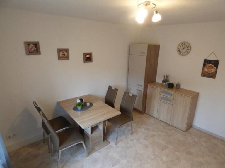 Rental apartment with garden — photo 3