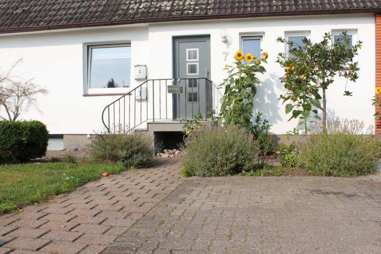 Rental apartment with patio, garden & grill | Dogs allowed in Fehmarn