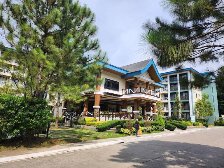 House with pool | Perfect for remote work — photo 2