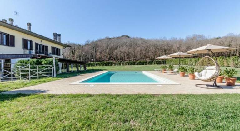 Apartment with pool in Siena