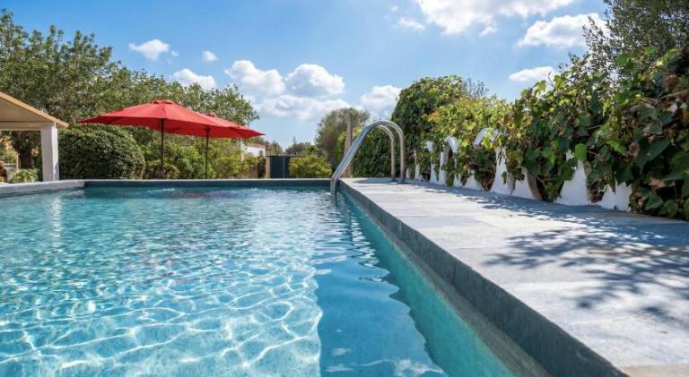 Wonderful villa with pool & hot tub | Pets are welcome — photo 3
