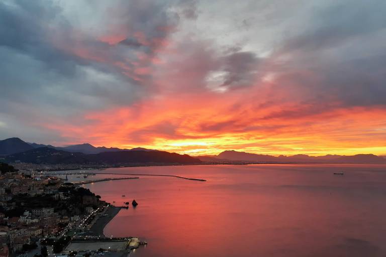 Accogliente Bed & Breakfast con Giardino nella Costiera Amalfitana e Terrazza