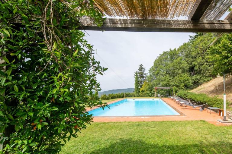 Villa with private pool, garden & barbeque — photo 2
