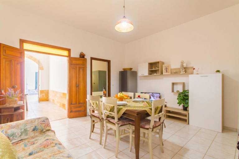 Holiday apartment with 3 rooms for 8 persons — photo 4