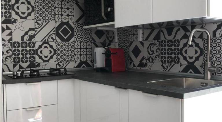 Rental apartment with patio — photo 4