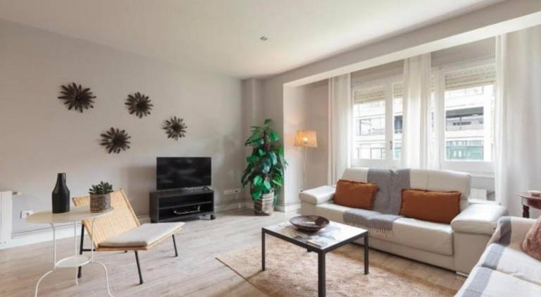 Rental apartment | Near Casa Milà — photo 3