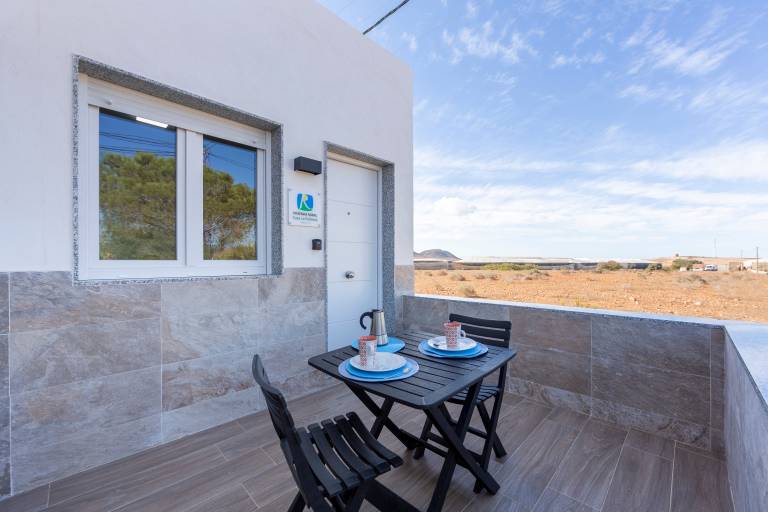 Apartment 'La Palmera' with Private Terrace and Air Conditioning — photo 3