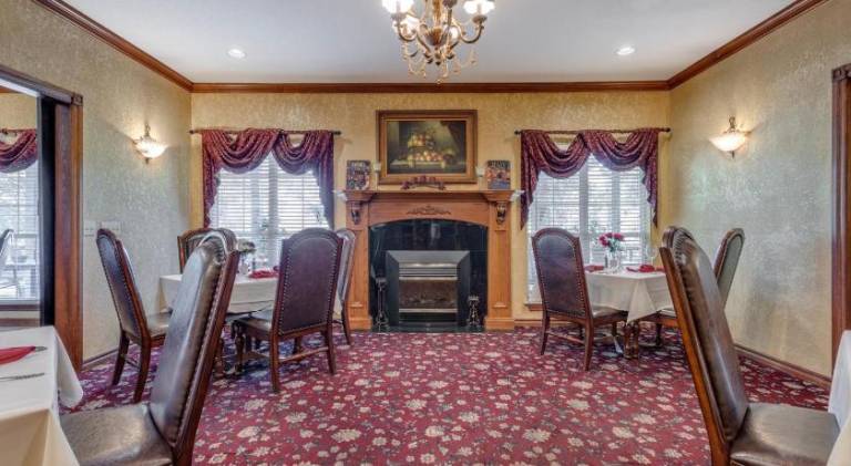 The Whispering Pines Inn — photo 4