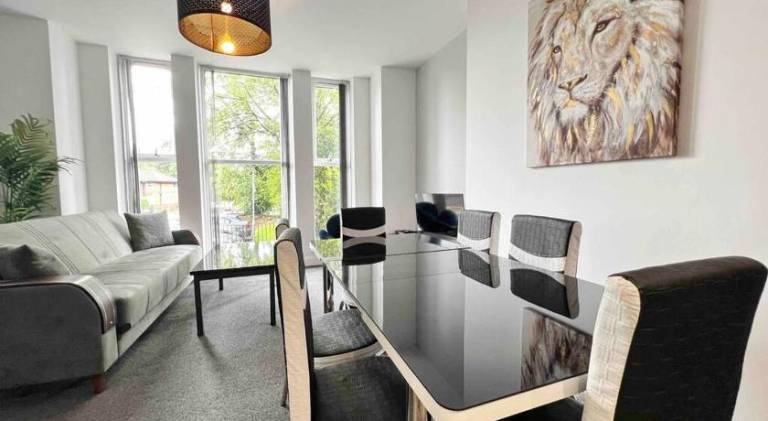 Holiday apartment with 2 rooms for 6 persons in Salford