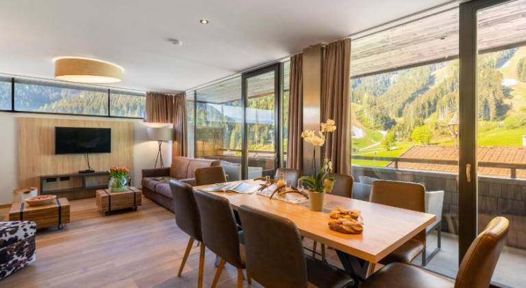 Holiday apartment with patio & yard | Next to the ski | Suitable for remote work | Pets allowed — photo 2