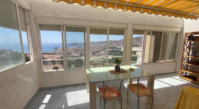 Holiday apartment with barbecue, patio & yard — photo 3