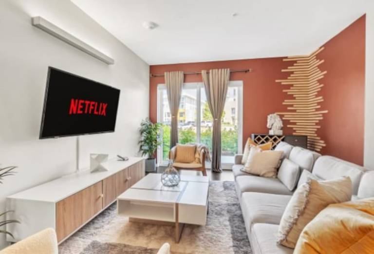Apartment with pool in Bentonville, AR