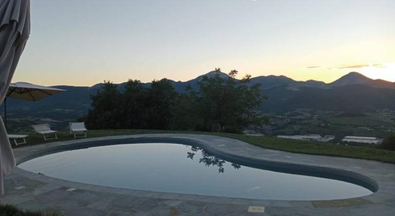 Farm with garden, pool & terrace — photo 3