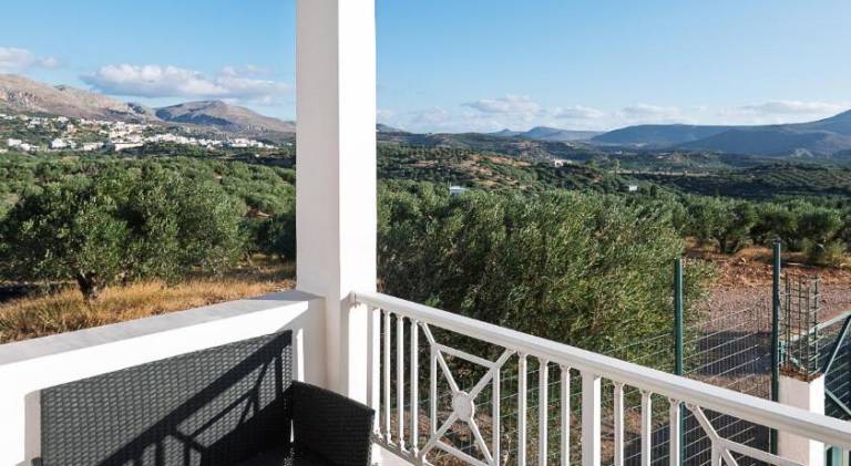 Pleasant villa with garden, terrace & grill | Pets are welcome — photo 4