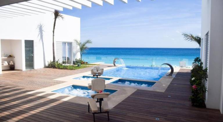 Rental apartment with jacuzzi & pool — photo 4