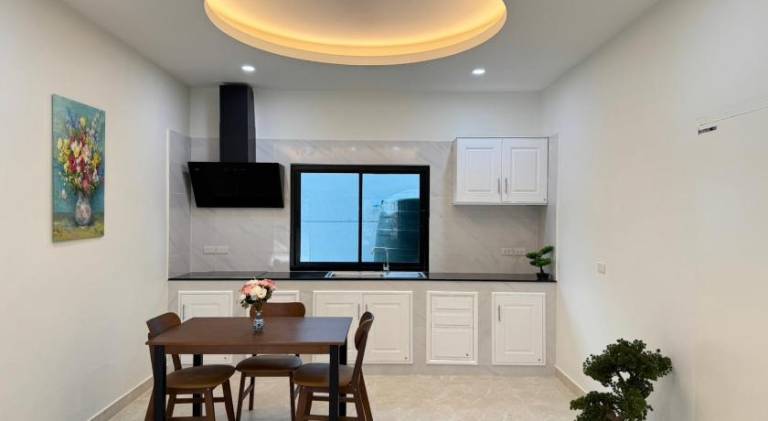 Villa with yard & terrace | Pet-friendly — photo 5