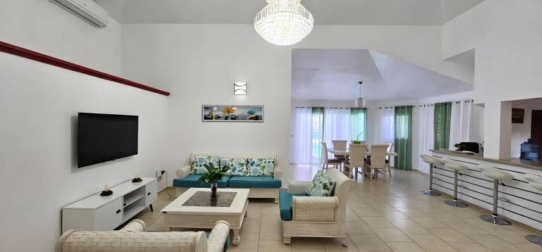 Wonderful vacation home with garden, pool & barbeque | Dogs allowed — photo 4