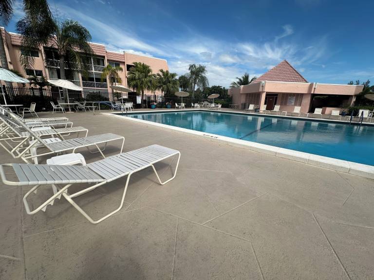 Condo Naples