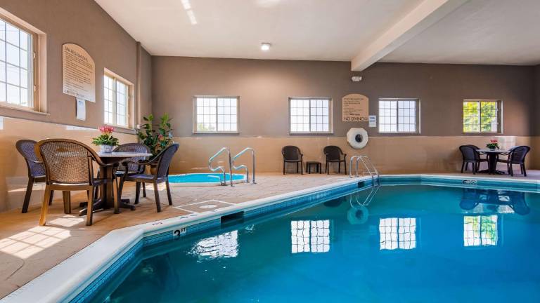 Best Western Plus North Joliet — photo 4