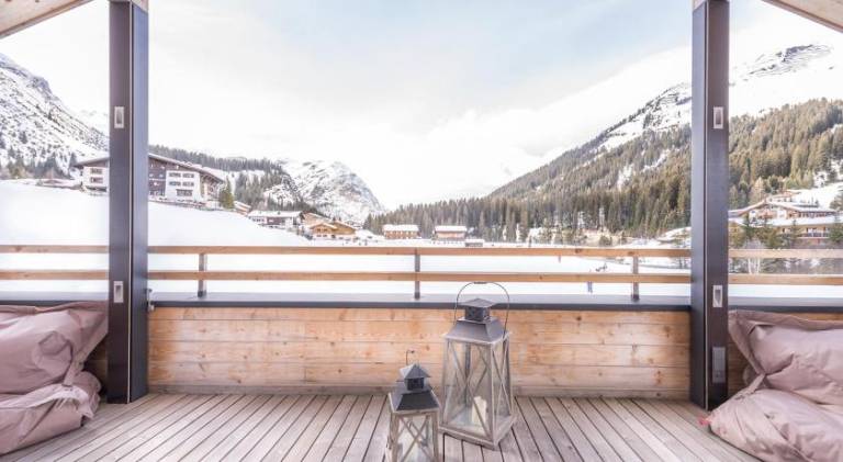 Family-oriented chalet with yard, patio & sauna | Ski nearby | Pet-friendly — photo 2