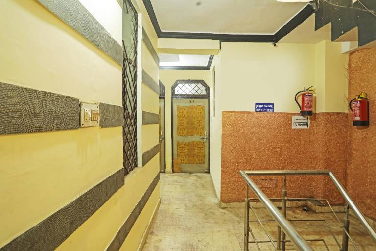 OYO Flagship HOTEL RAJENDRA PALACE