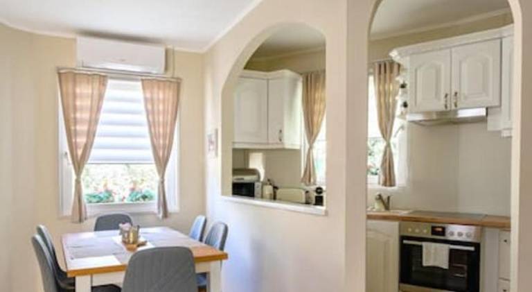 Fully equipped beautiful rental apartment with garden, barbecue & hot tub | Suitable for remote work | Pets are welcome — photo 3