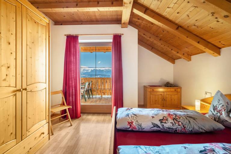Holiday Apartment 'Stücklhof Wohnung Edelweiss' with Mountain View — photo 4